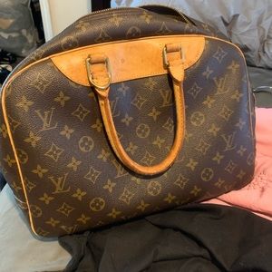 authentic Louis vitton bag